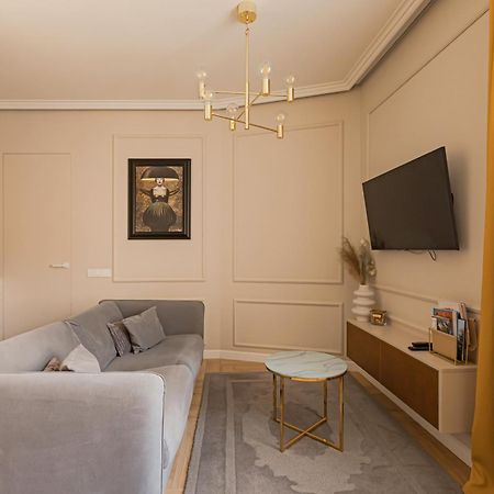 Top Located New Stylish Apartment In Vilnius Old Town Bagian luar foto